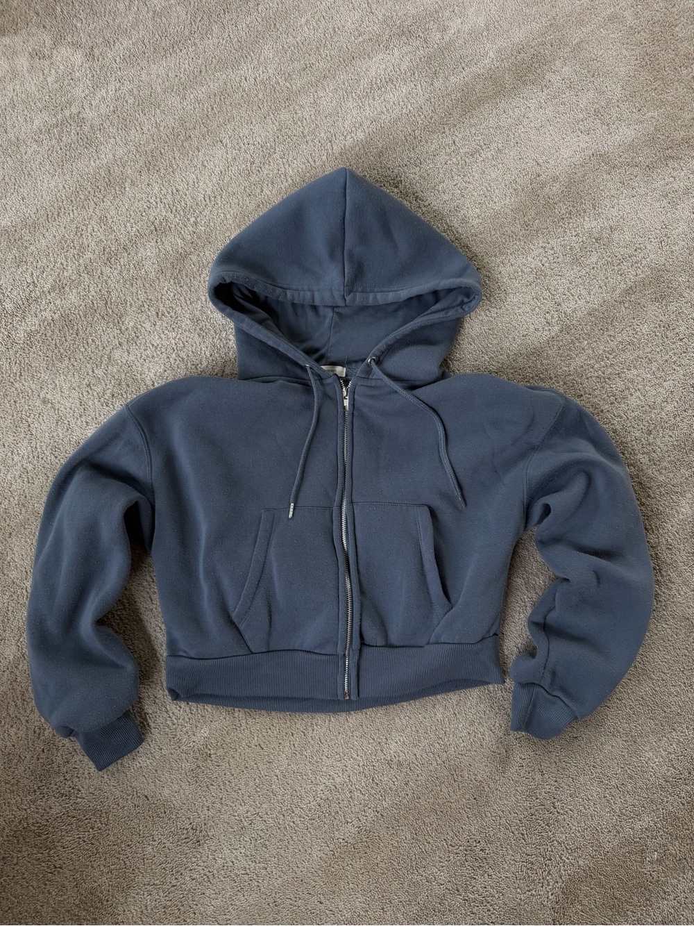 Cropped Navy Zip-Up Hoodie with Hood and Front Pockets